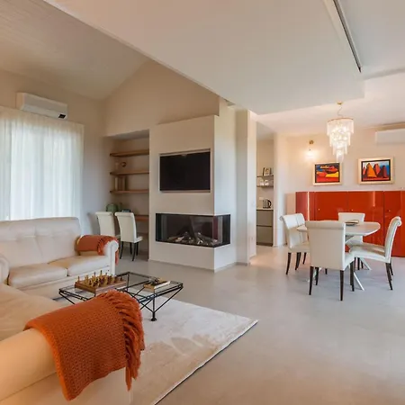 12 Villa